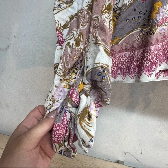 Free People Lola Floral Kimono Crop Catch Me If You Can  Mixed Print Size Medium - Picture 4 of 6